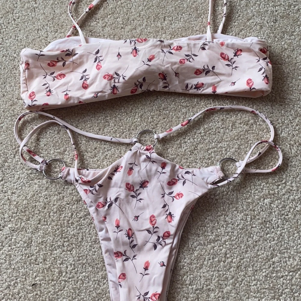 frankies rose bikini set - Picture 3 of 3